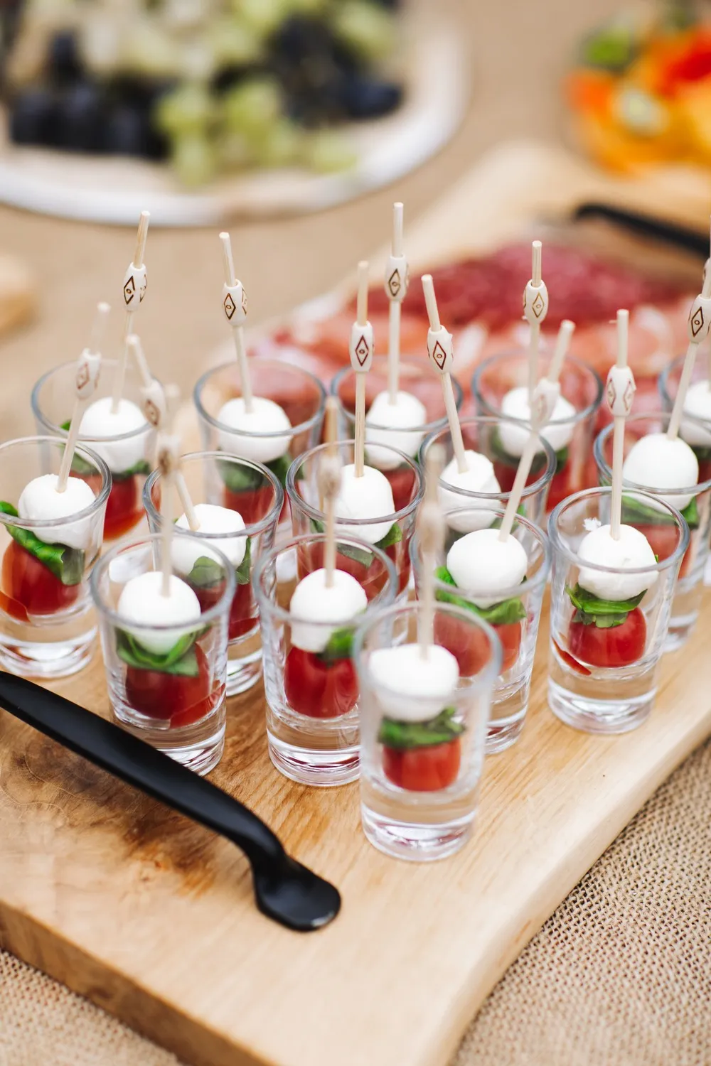 Банкетный зал с праздничным оформлением